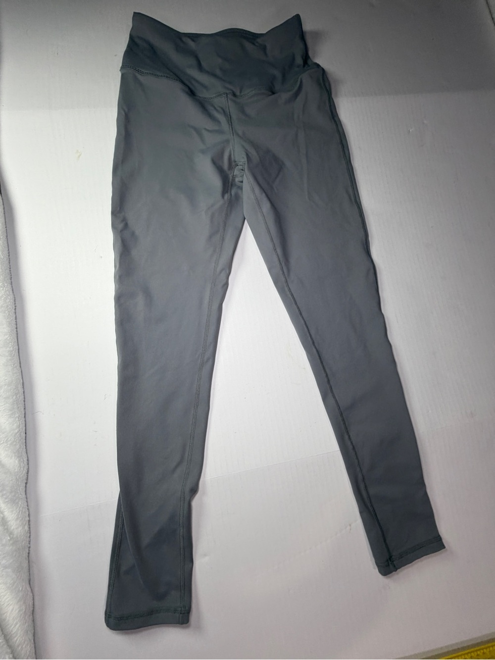 Oalka Gray Performance Leggings